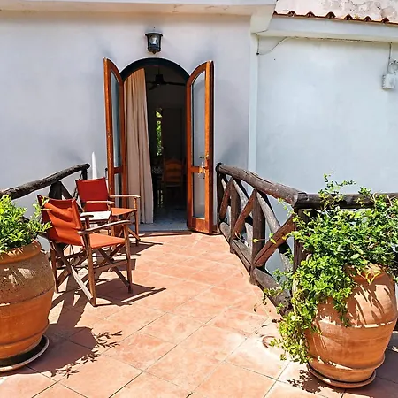 Apartment Mediterranea E Casa Del Capricorno Charming