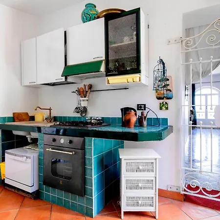 Mediterranea E Casa Del Capricorno Charming Apartment