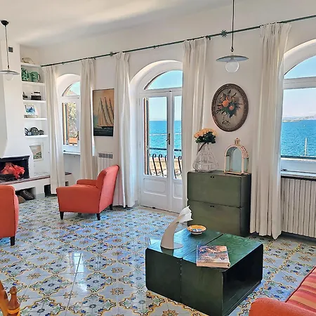 Mediterranea E Casa Del Capricorno Charming * Massa Lubrense