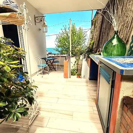 Apartment Mediterranea E Casa Del Capricorno Charming