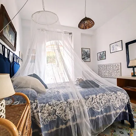 Mediterranea E Casa Del Capricorno Charming Apartment